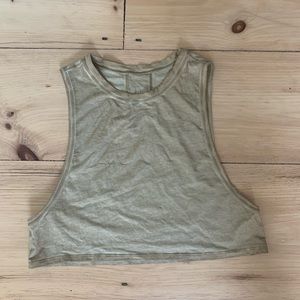 LULULEMON muscle love cropped tank size 6